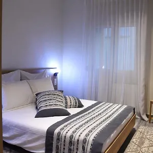 Διαμέρισμα Alpinia N Lotus Apts.